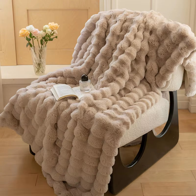 Luxury 100% Polyester Faux Rabbit Fur Blanket Cozy Warm Thicken Flannel Fleece Mink Knitted Cover for Winter King Character