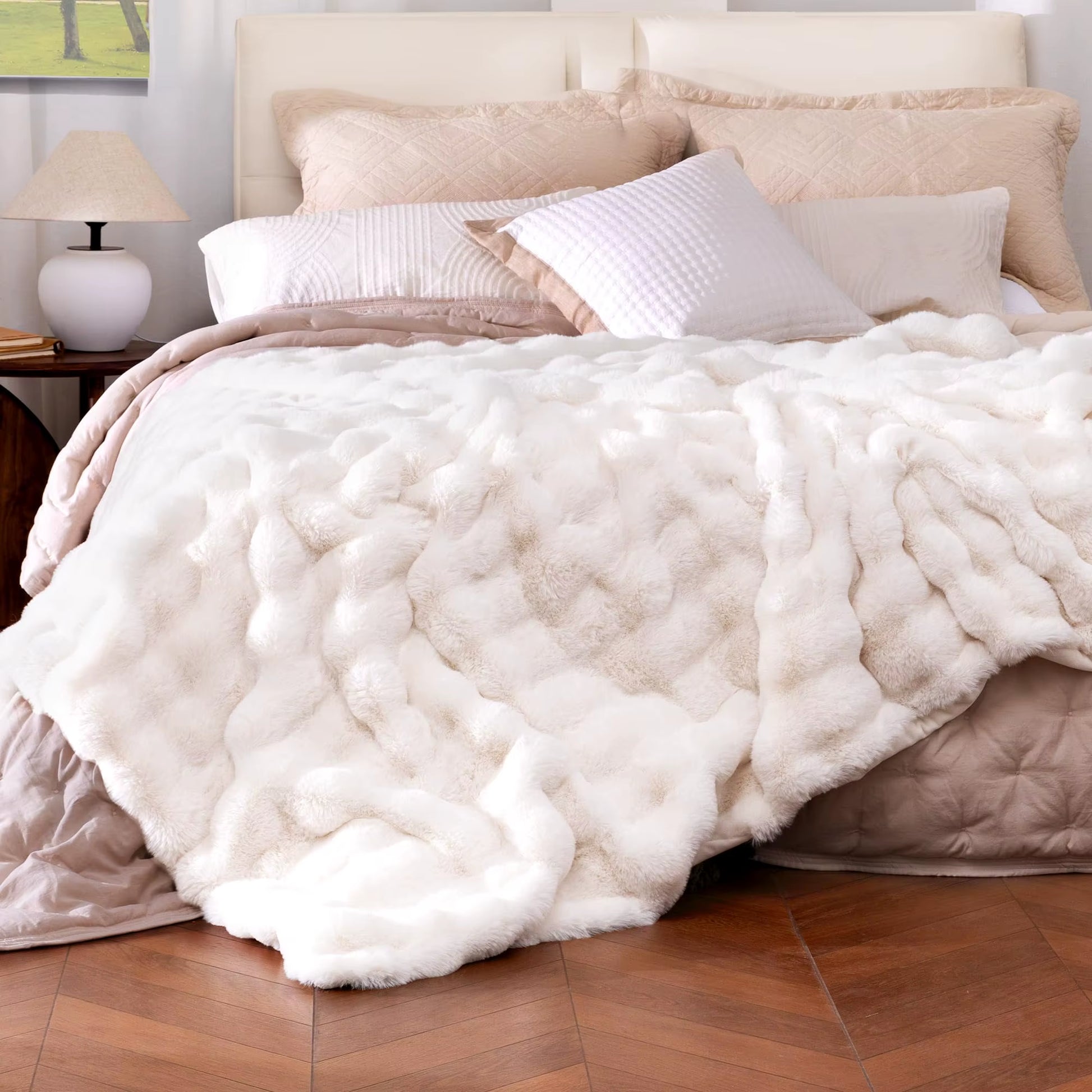 Luxury 100% Polyester Faux Rabbit Fur Blanket Cozy Warm Thicken Flannel Fleece Mink Knitted Cover for Winter King Character